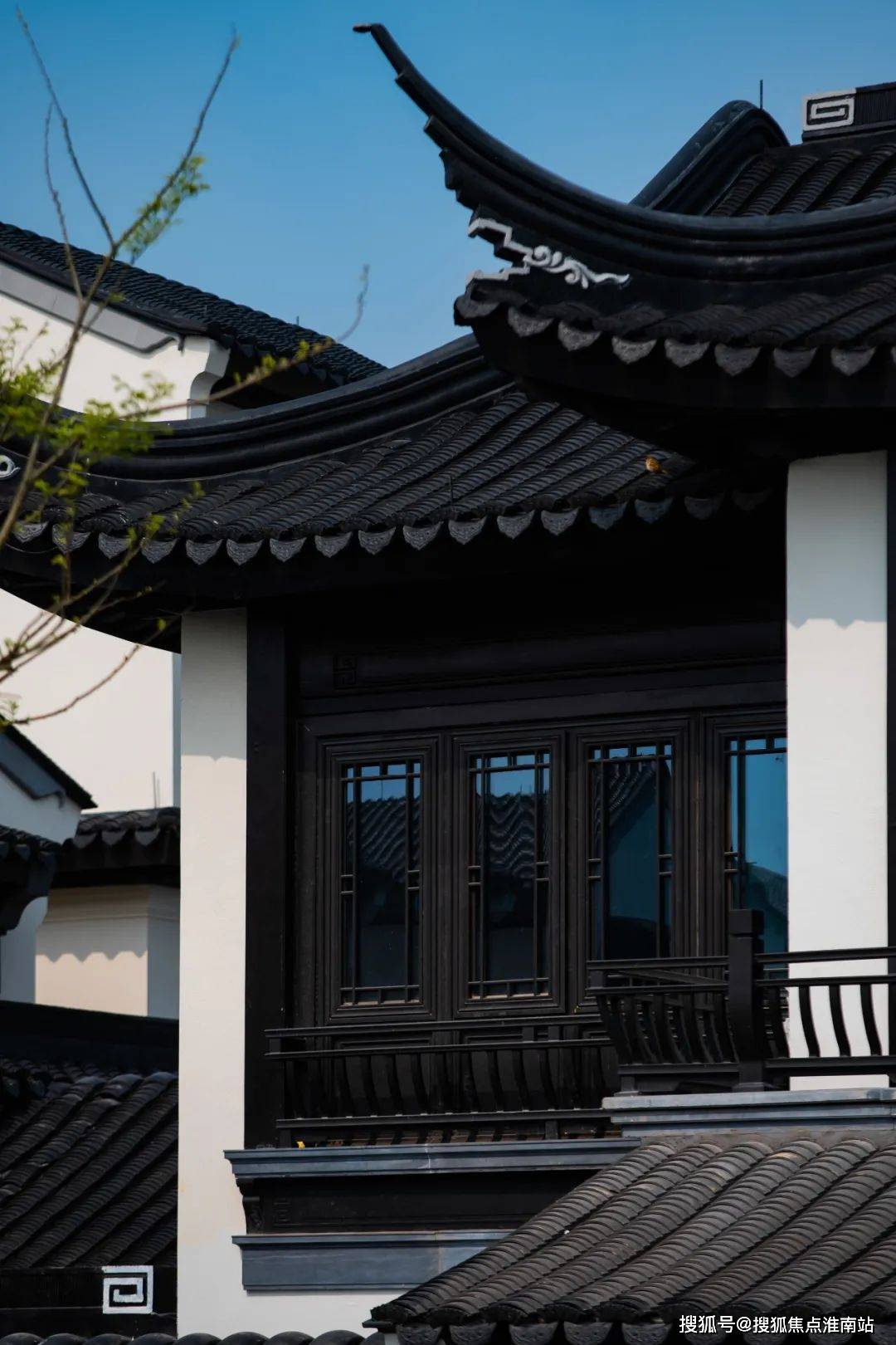 关于最新33qr地址的论述观点解析