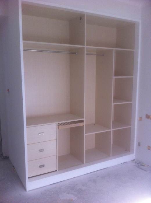 时尚设计与高效存储,最新衣柜移门完美融合时尚与实用