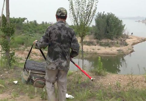 三本先生科技钓鱼新体验,逗钓黑鱼的乐趣与挑战
