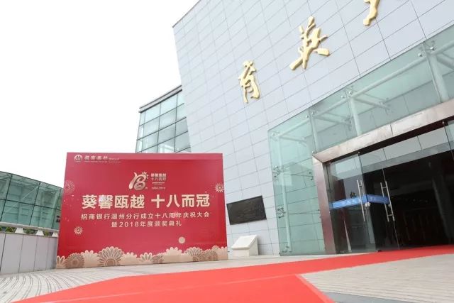 北仑小港白班最新招聘,与自然美景的旅行探索邀请