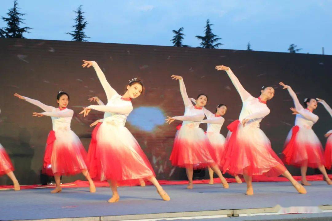 张惠萍最新舞蹈沂蒙颂——颂赞沂蒙精神,舞动人心之美妙旋律