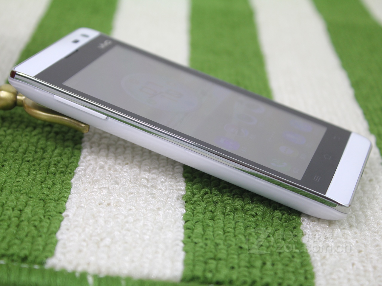 小红书分享,步步高最新曲屏手机惊艳登场!