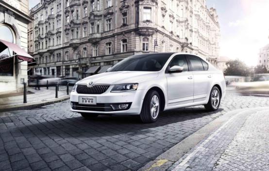 苹果4s降级最新动态与一场自然美景的召唤之旅