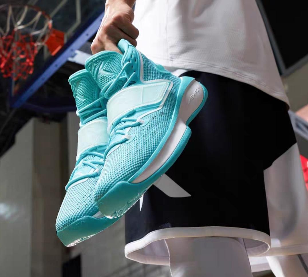 安踏篮球鞋新款科技重塑球场,前所未有的篮球魅力体验