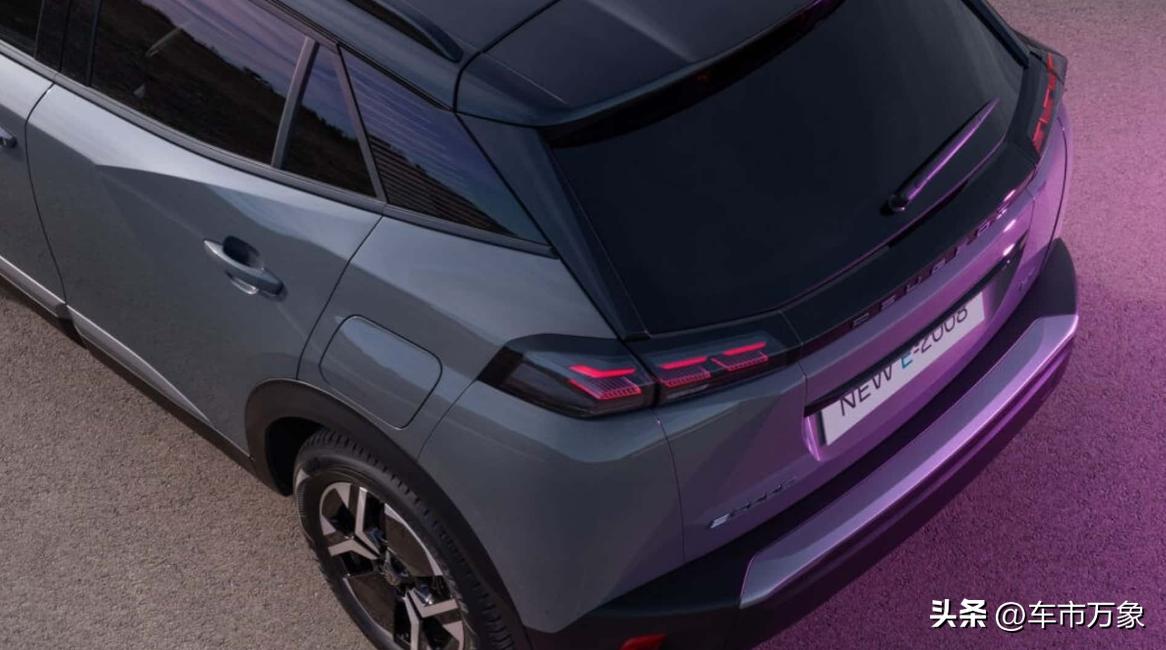 2024精准免费大全,标准执行具体评价_潮流版81.999