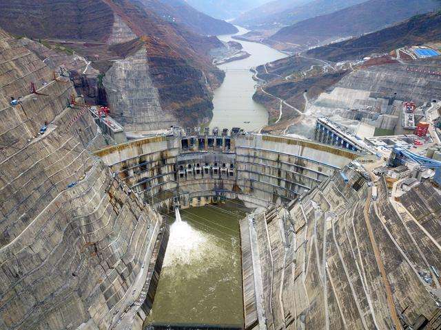 白鹤滩电站最新动态与小巷独特小店探秘揭秘