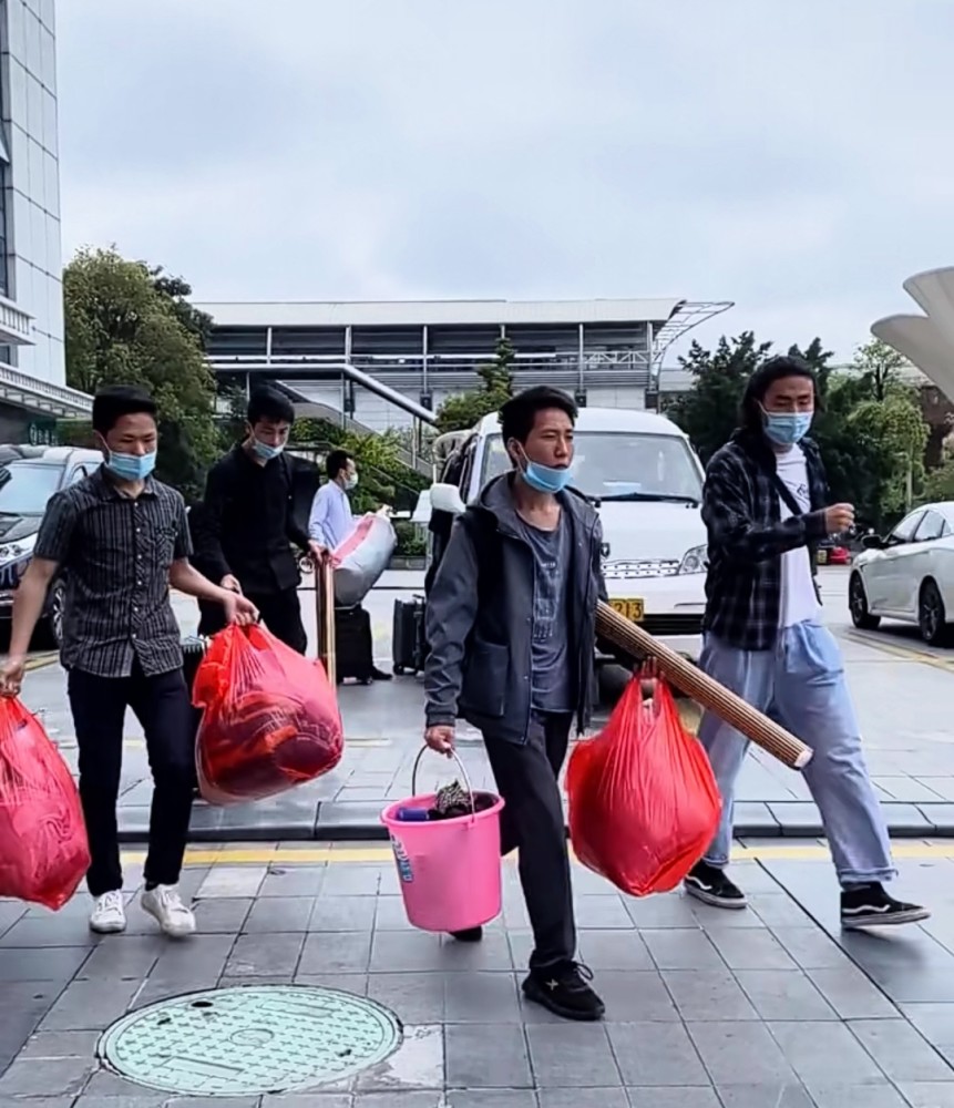 深圳龙华最新临时工招聘信息，变化、学习与自信的力量在行动