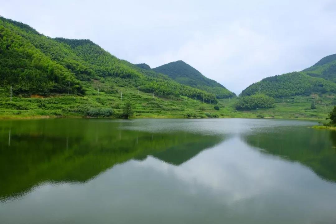 新乡追梦之路，自信与成长的交响乐章