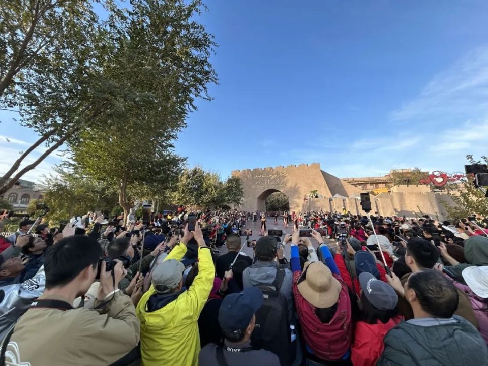 出疆之旅,一段温馨有趣的日常故事