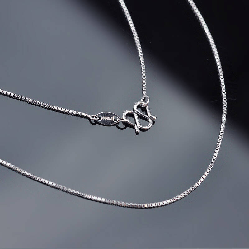 铂金最新款项链,科技璀璨,生活炫彩闪耀