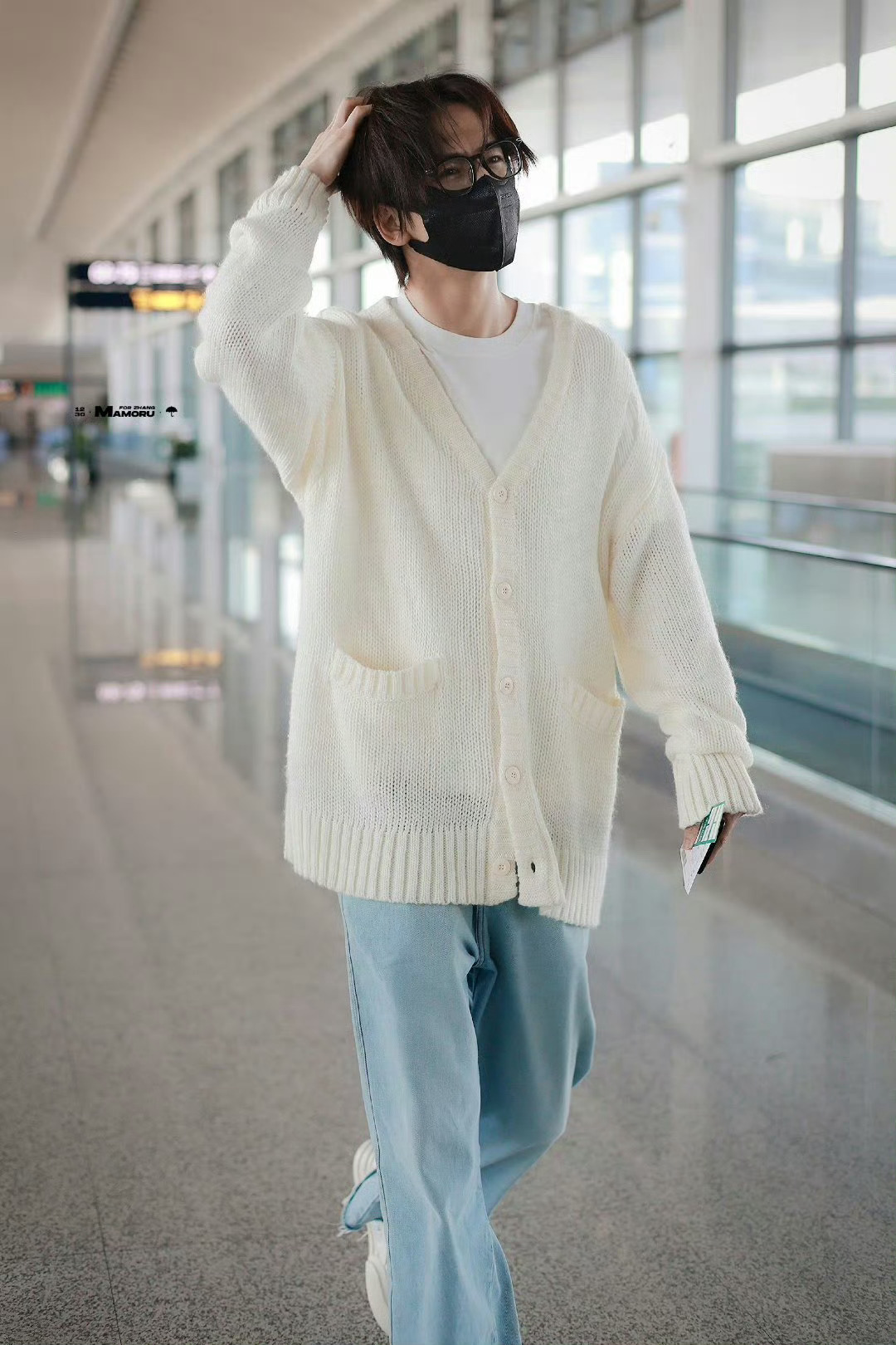 张凌赫最新穿搭,时尚先锋的蜕变之路展现新风采