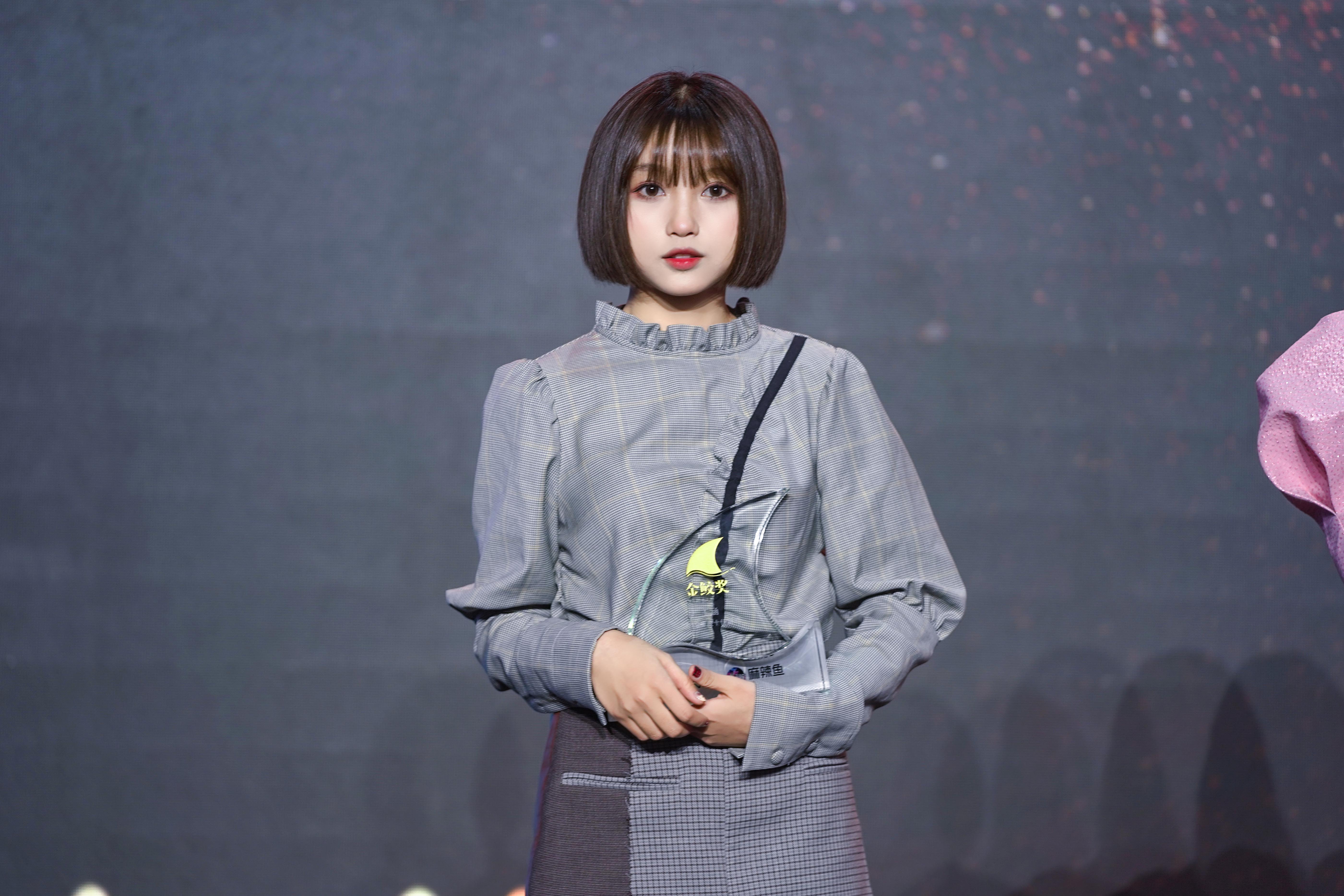 演员王涵，星光璀璨，时代之光闪耀荧屏