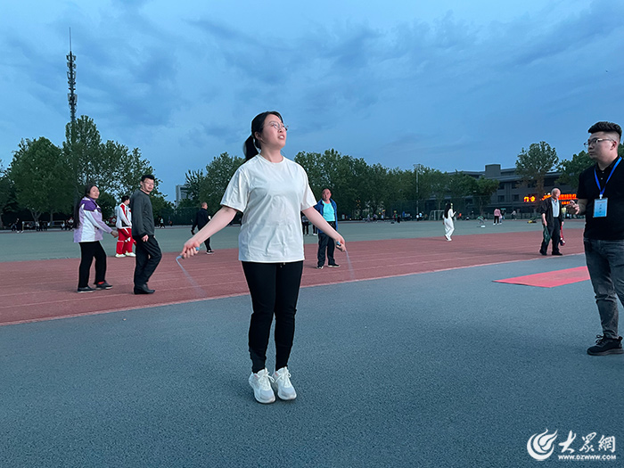 比赛用跳绳，一项运动的崛起及其深远影响