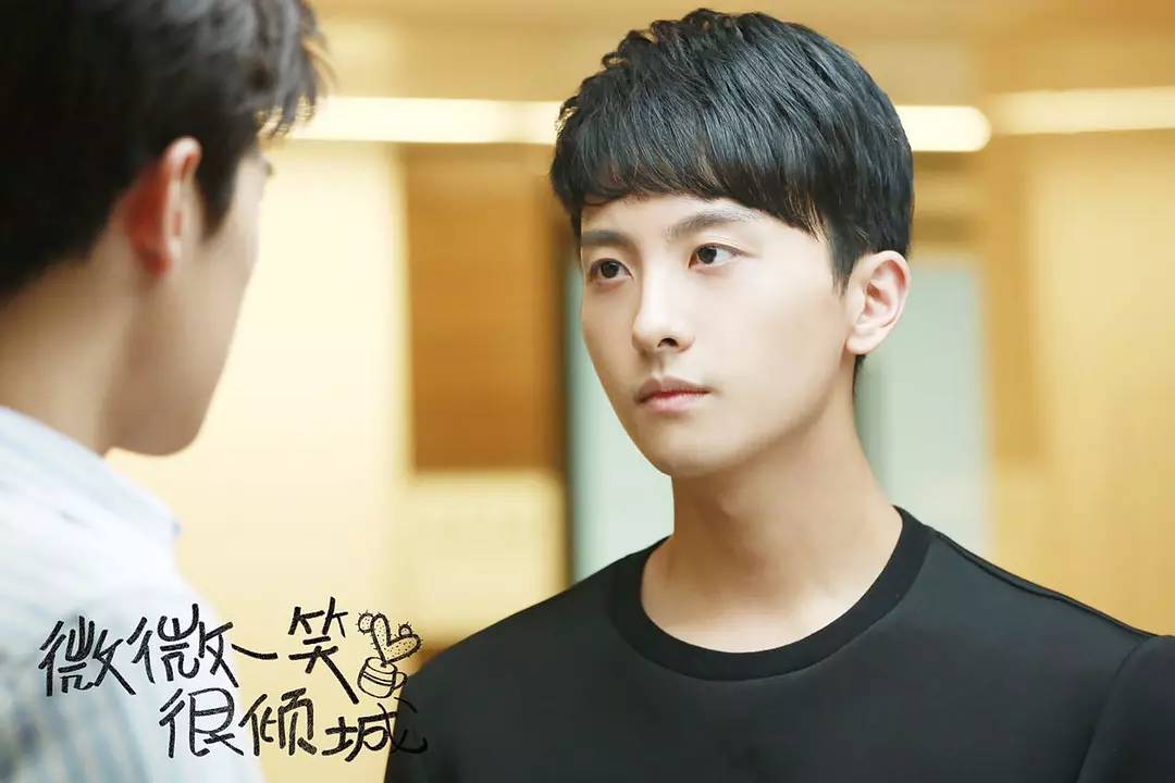 牛骏峰,演艺之路的璀璨之星闪耀之旅