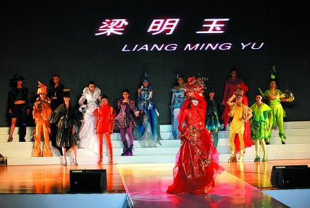 重庆市委常委最新动态及小巷深处的独特风味探秘揭秘