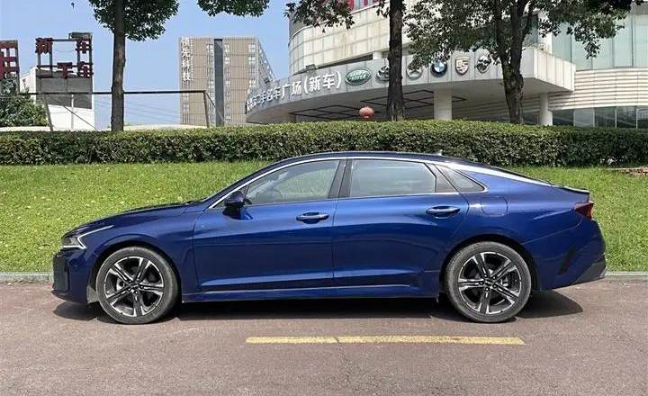 最新款K5轿车,潮流引领者的新标杆