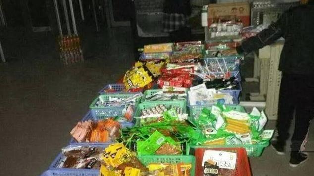 最新食堂外包信息,自然美景下的旅行探索之旅