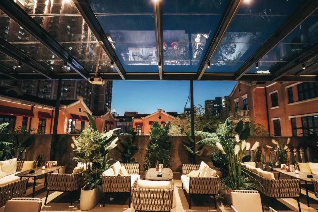 最新时尚潮流同步解读,新款解读与潮流趋势分析