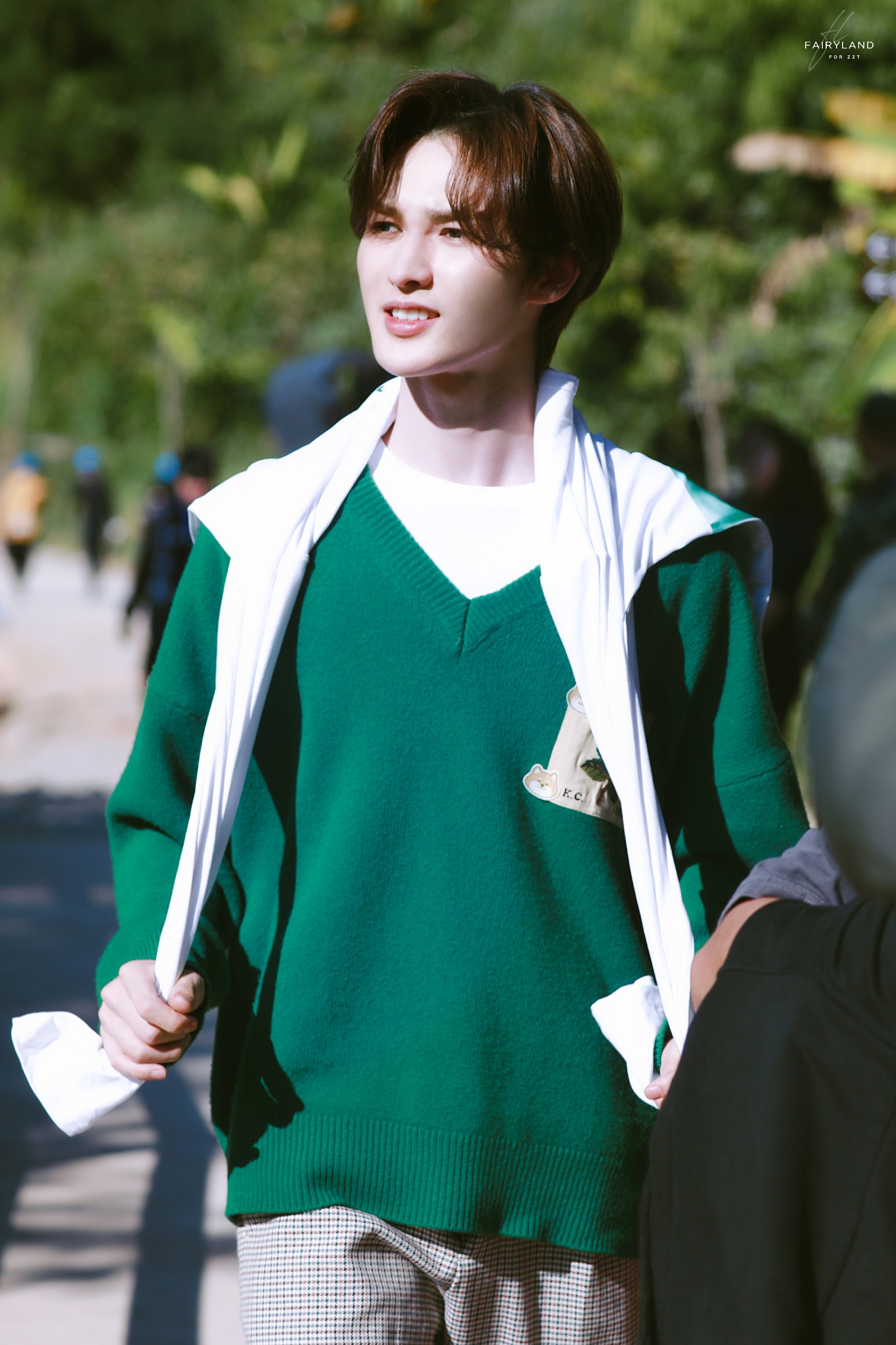 朱正廷最新路透,探寻偶像的最新动态与魅力展现